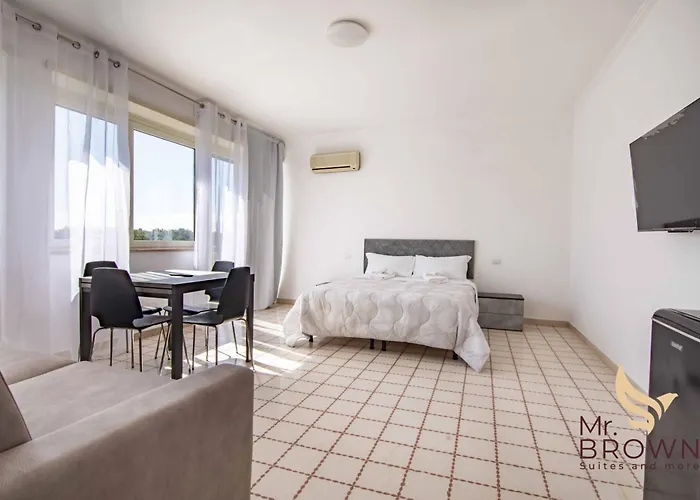 Mr Brown Home And Suites Рим